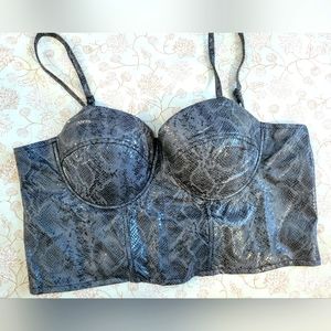 Snake Skin Print Back Zip Crop Top style